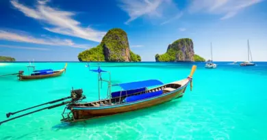 Day 7–8: Island Hopping Basics — Choosing Between Phuket, Krabi, Koh Samui, Koh Tao, and Travel Logistics, Best Beaches, and Snorkeling Spots