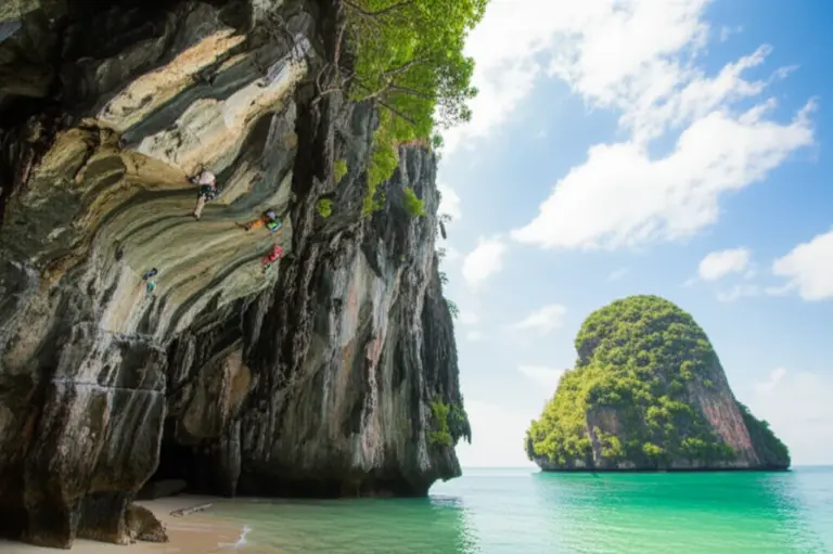 Top Routes and Areas in Railay and Tonsai — Grades, Route Types, and Recommended Multi-pitch and Sport Climbs for All Levels