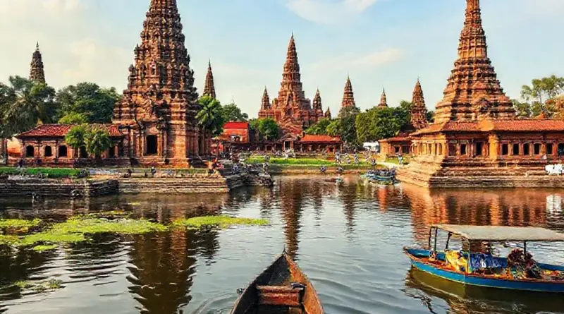 How to Plan Your One-Day Ayutthaya Temple Tour — Transport Options, Start Times, and Sample Schedules
