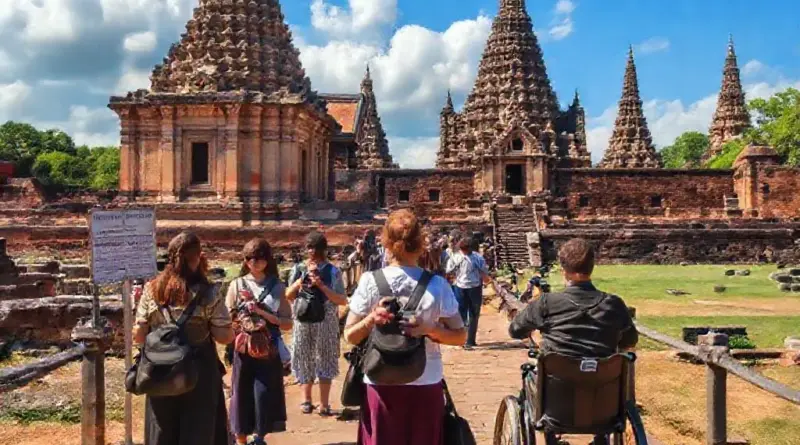 Practical Tips for Visiting Ayutthaya Temples in a Day — Tickets, Dress Code, Heat, Photography, and Accessibility