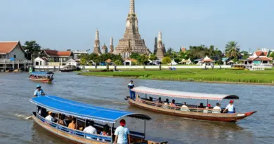 Boat Tours, Ferry Crossings, and Local Operators: How to Book a Stress-Free River and Canal Loop Between Ayutthaya and Ang Thong